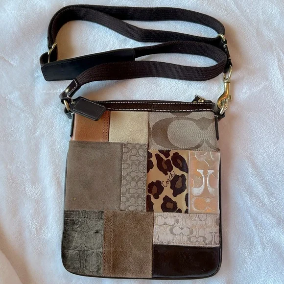 🎉HP🎉 EUC Coach 40915 vintage Y2K patchwork messenger crossbody swing pack bag - Picture 3 of 12